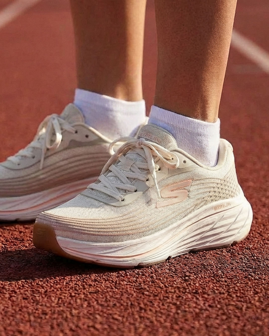 SKECHERS